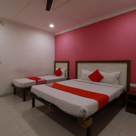 Hotel Abhimani Inn Бангалор Экстерьер фото