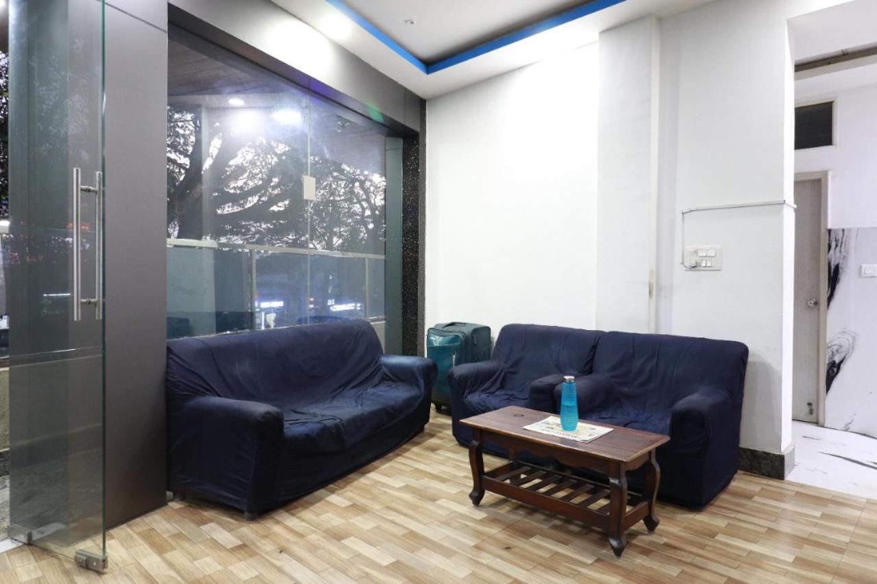 Hotel Abhimani Inn Бангалор Экстерьер фото