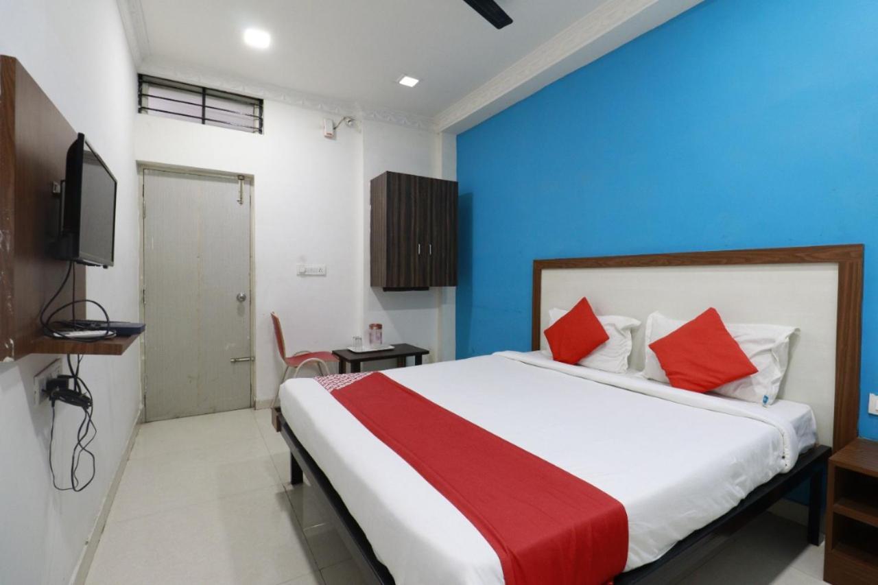 Hotel Abhimani Inn Бангалор Экстерьер фото